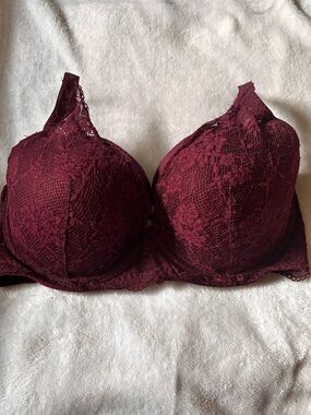 Victoria's Secret Lace Bra in Burgundy